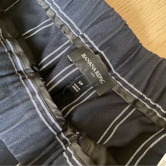 Wide legged trousers - Picture 2 of 6